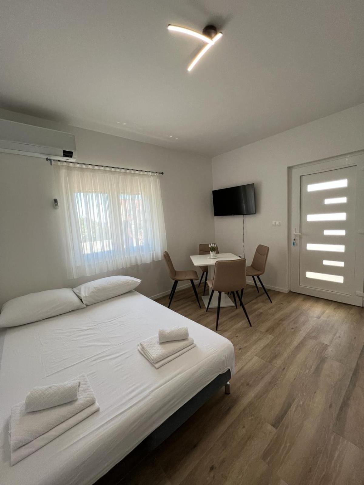 Apartments Mamma Mia Orebic Luaran gambar